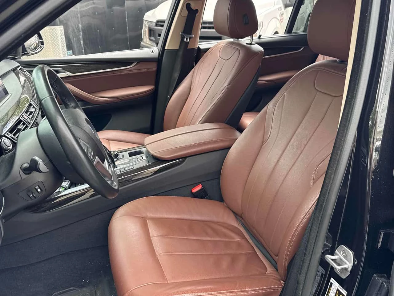 BMW X5 xDrive35i/360/HUD/Harman Kardon/АВТОКРЕДИТ, снимка 5 - Автомобили и джипове - 54735355