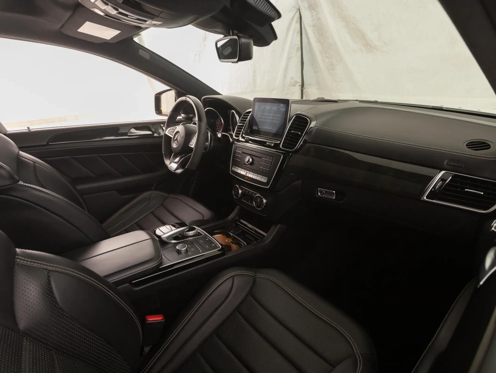 Mercedes-Benz GLE 63 S AMG Coupe, снимка 9 - Автомобили и джипове - 55403436