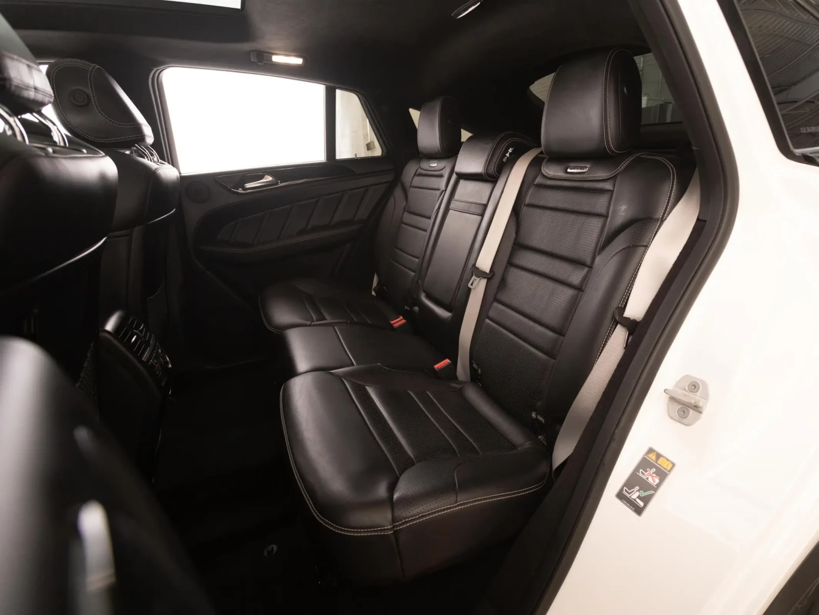 Mercedes-Benz GLE 63 S AMG Coupe, снимка 16 - Автомобили и джипове - 55403436