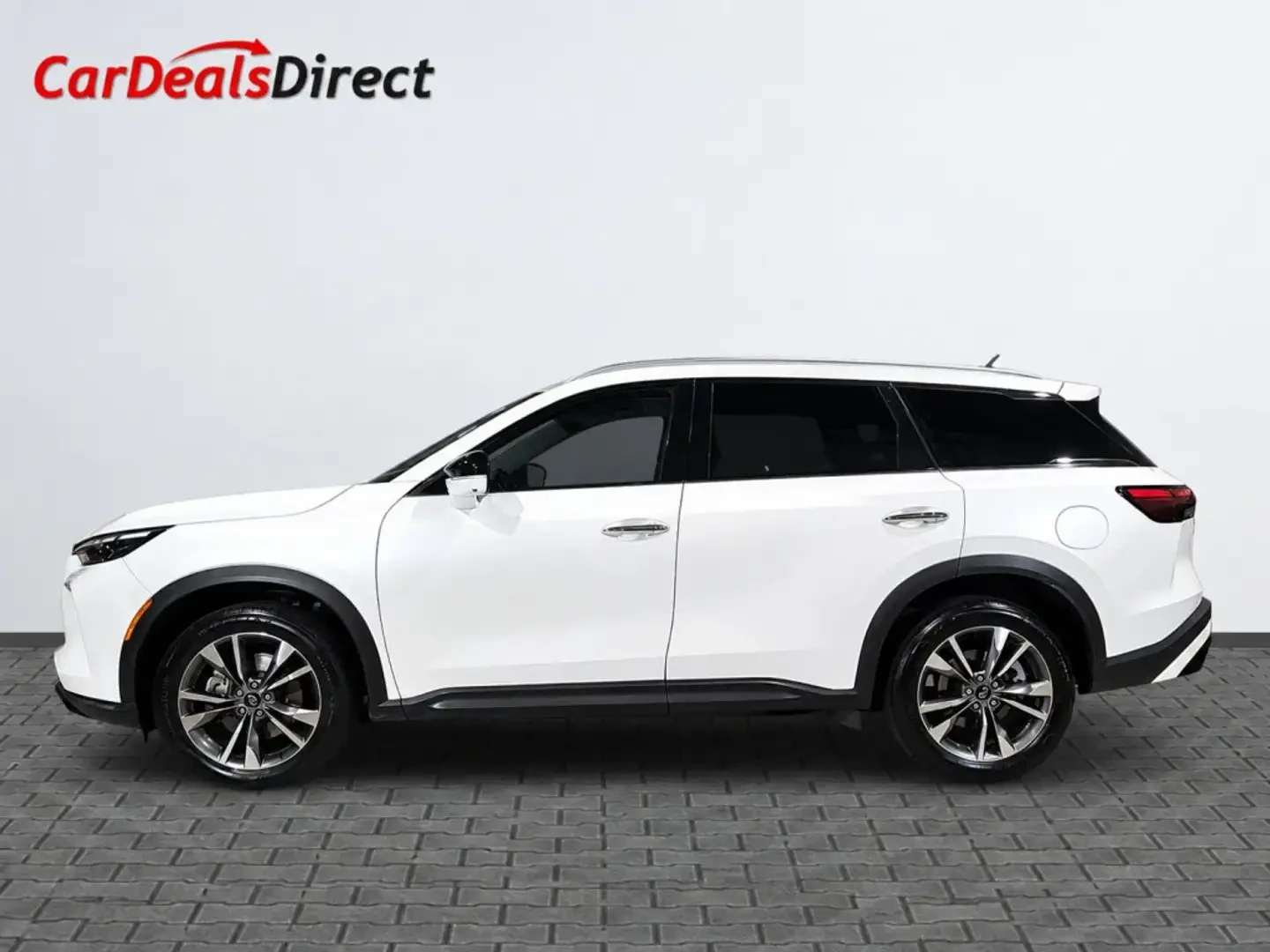 Infiniti QX60 LUXE* ДИСТРОНИК* 360КАМЕРА* ПАНОРАМА* LANE* ASSIST, снимка 5 - Автомобили и джипове - 55619687