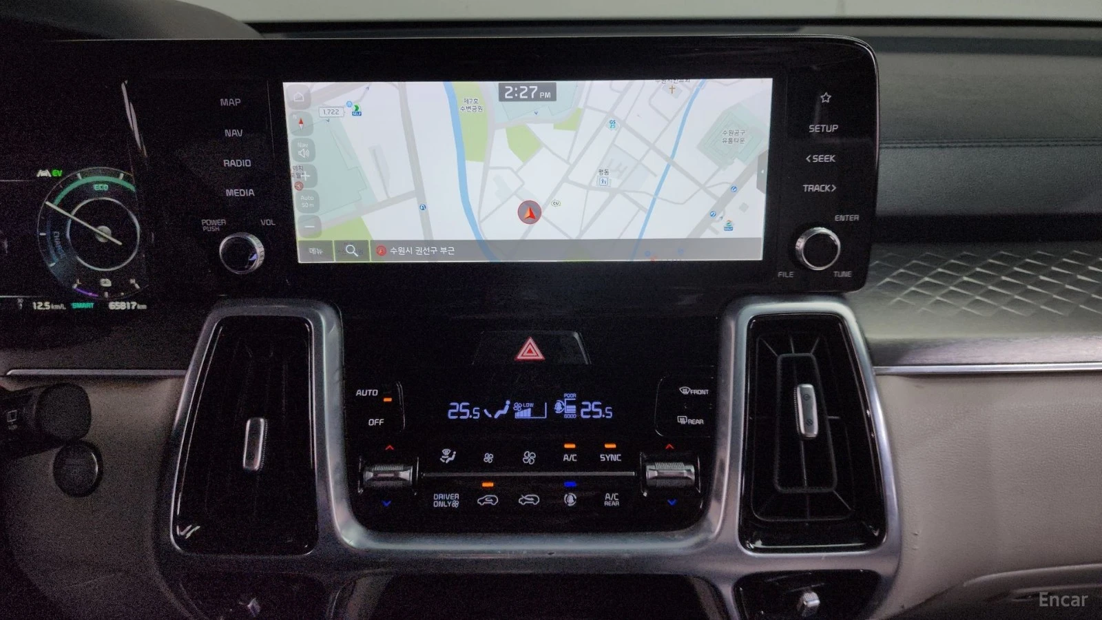 Kia Sorento HEV-1.6/NOBLESSE/DRIVE-ASSISTS/AWD, снимка 9 - Автомобили и джипове - 55669720