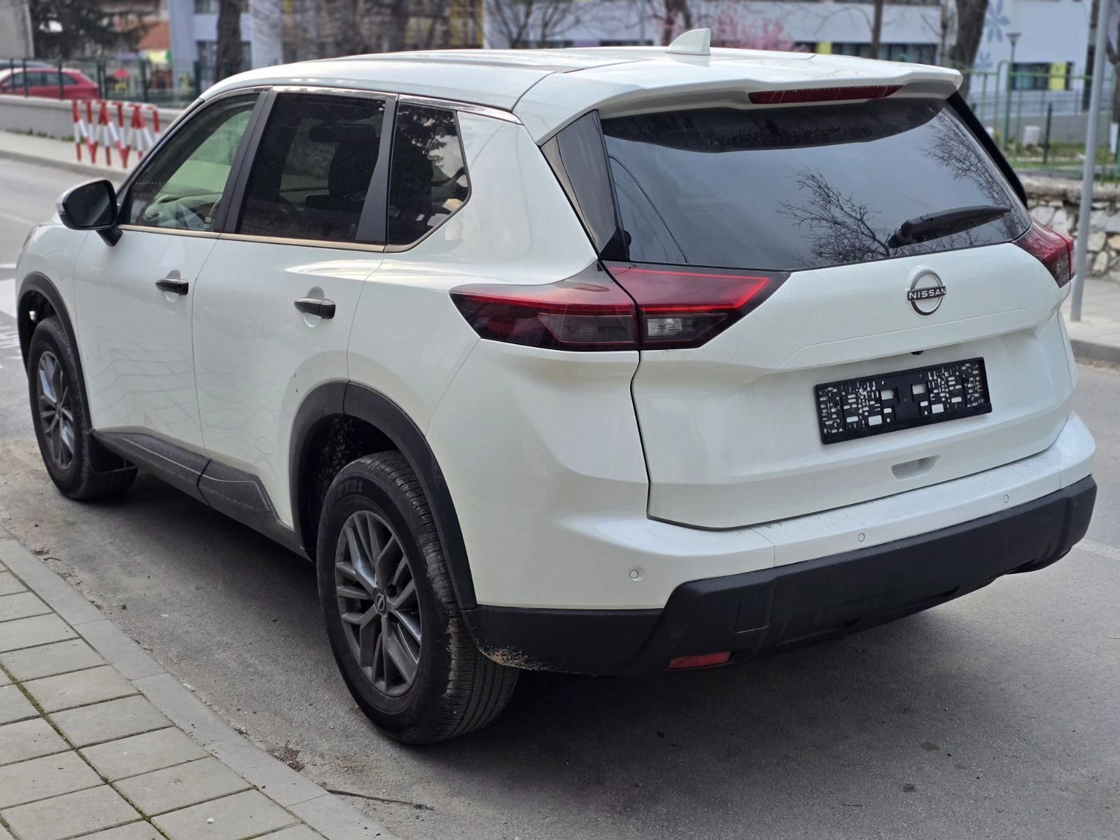 Nissan Rogue, снимка 3 - Автомобили и джипове - 56011096