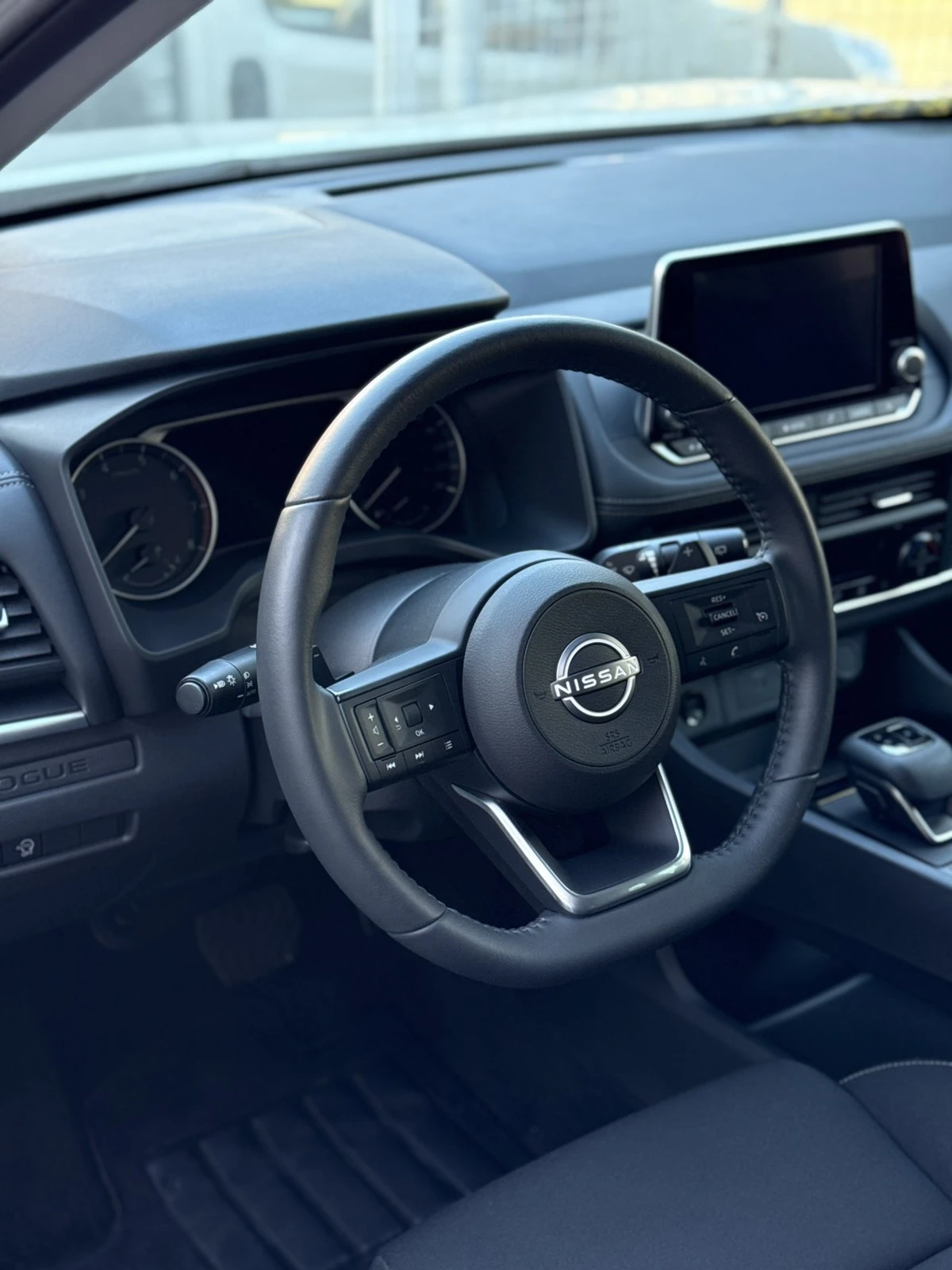 Nissan Rogue, снимка 14 - Автомобили и джипове - 56011096