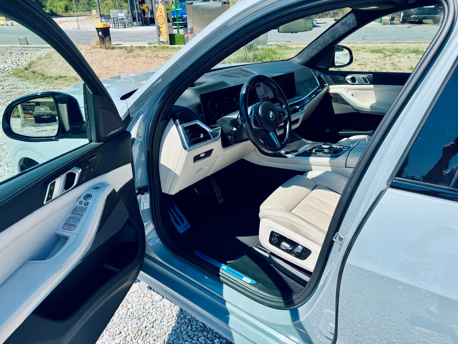 BMW X7 40i xDrive, снимка 10 - Автомобили и джипове - 56116020