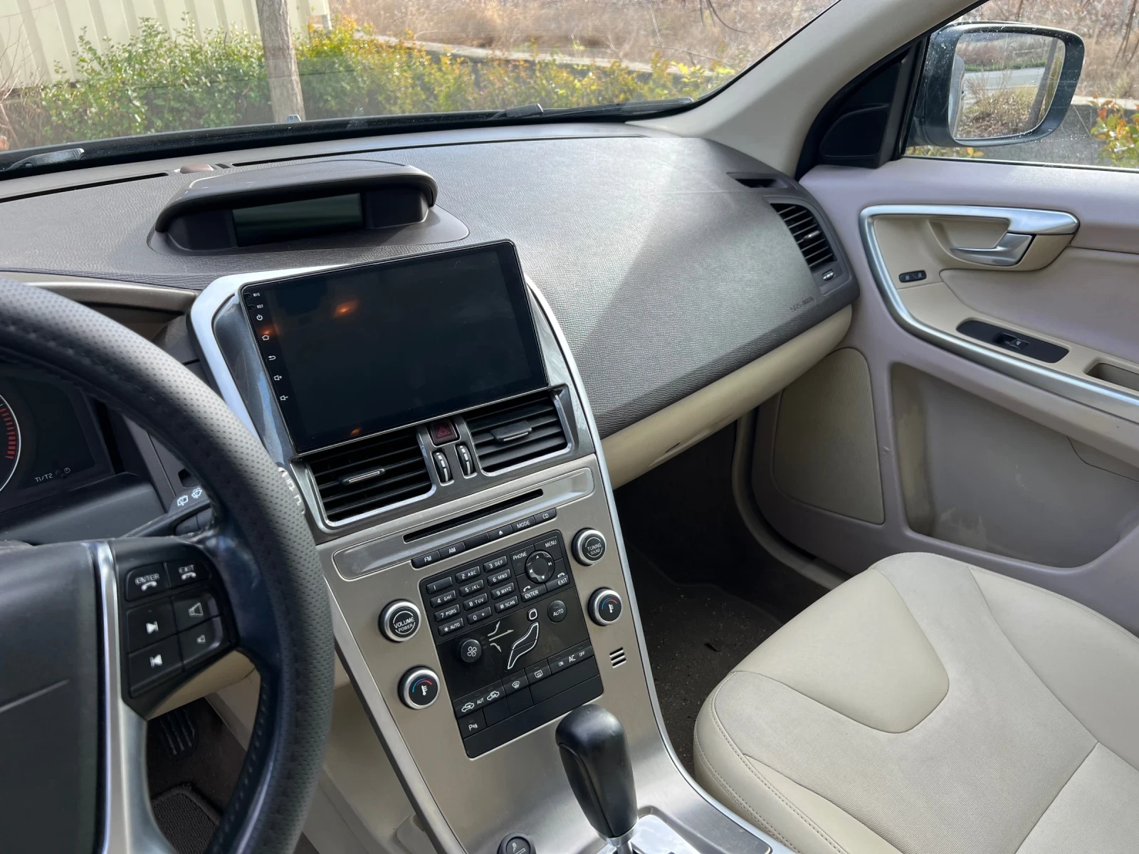 Volvo XC60, снимка 6 - Автомобили и джипове - 56203220