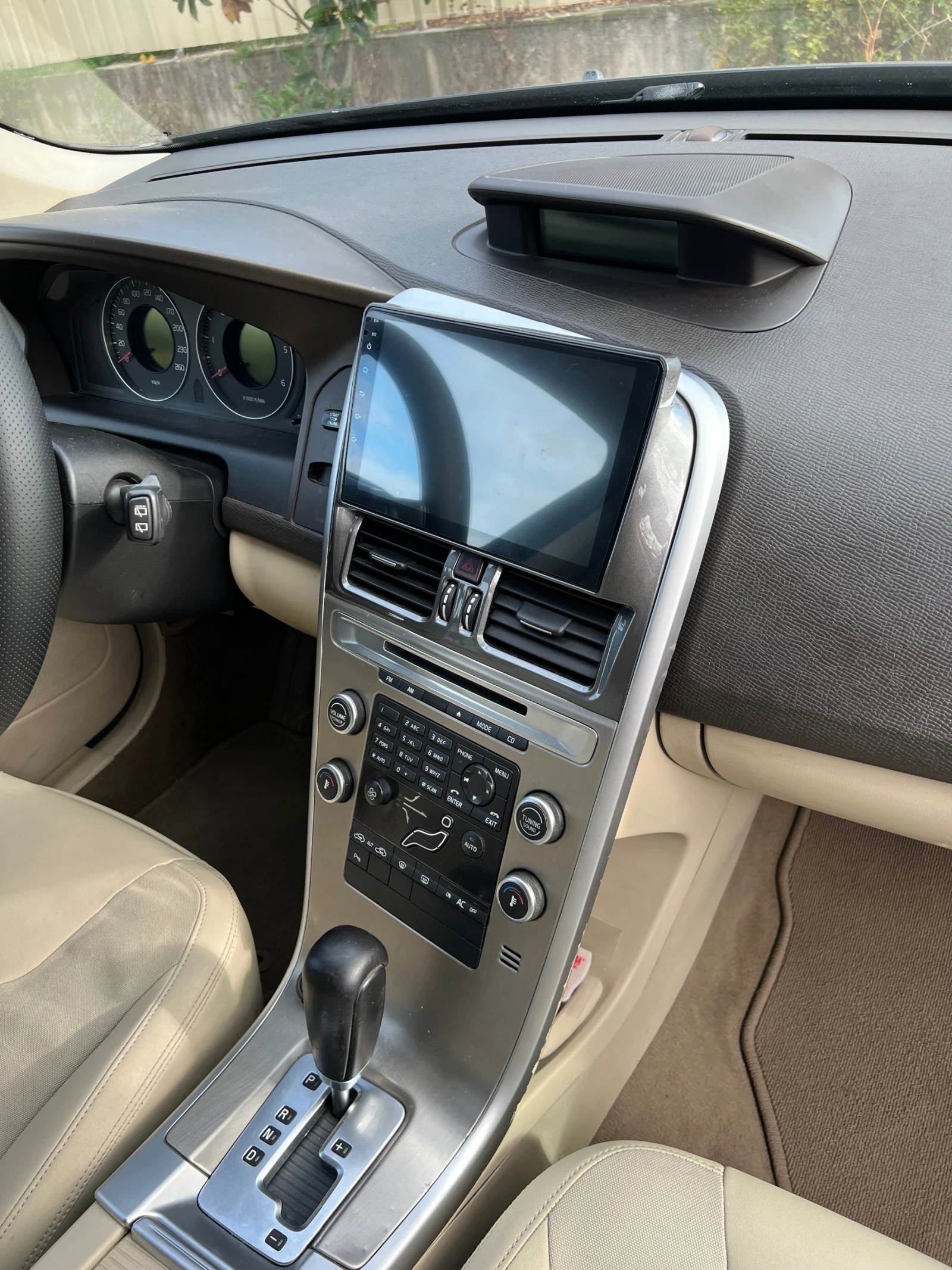 Volvo XC60, снимка 13 - Автомобили и джипове - 56203220