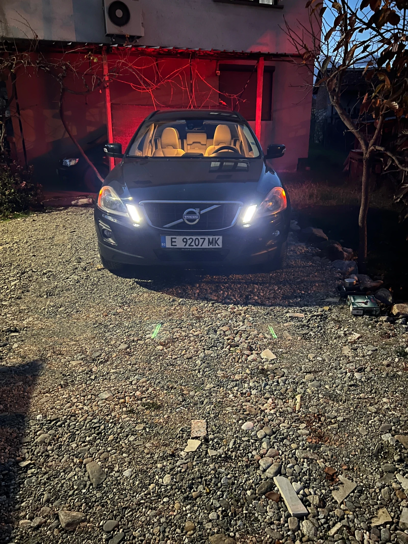 Volvo XC60, снимка 12 - Автомобили и джипове - 56203220