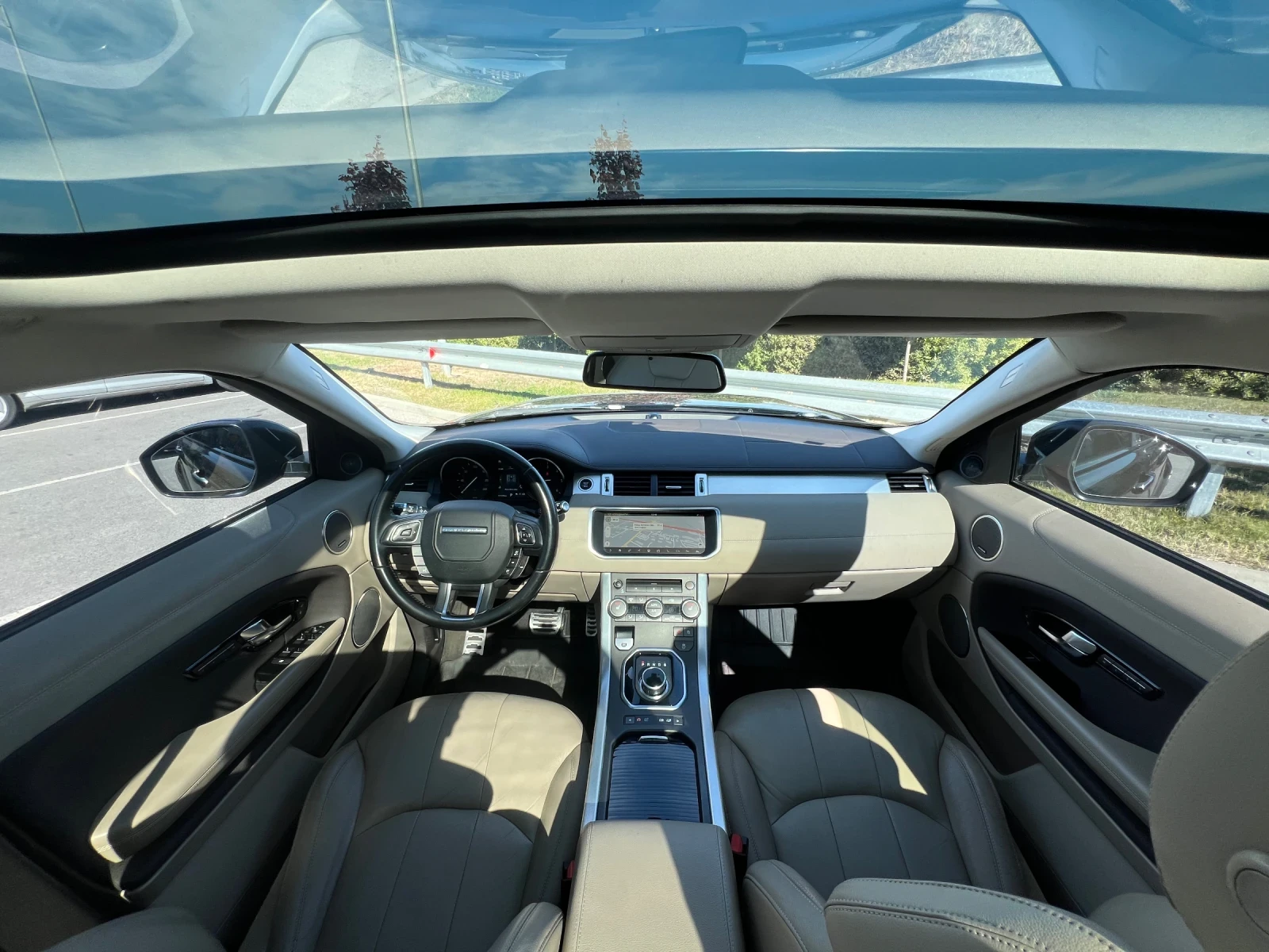 Land Rover Range Rover Evoque Dynamic* 2.0td4 SE* Full Led, снимка 11 - Автомобили и джипове - 56576401