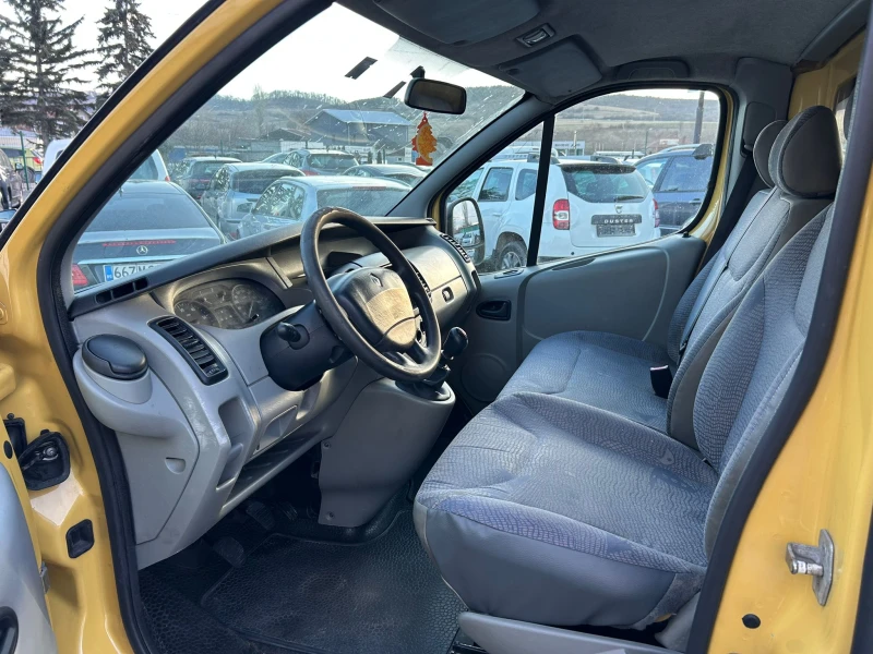 Renault Trafic, снимка 12 - Бусове и автобуси - 48915767