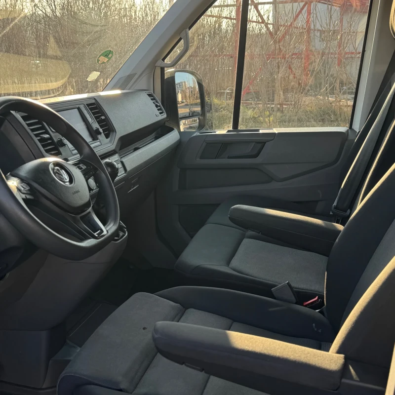 VW Crafter 2.0 TDI 140hp, снимка 7 - Бусове и автобуси - 52860513