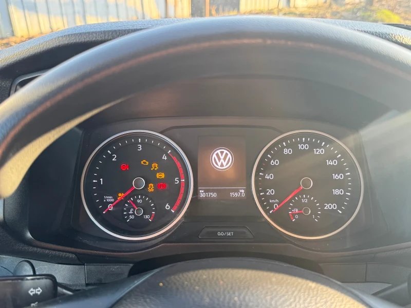 VW Crafter 2.0 TDI 140hp, снимка 11 - Бусове и автобуси - 52860513