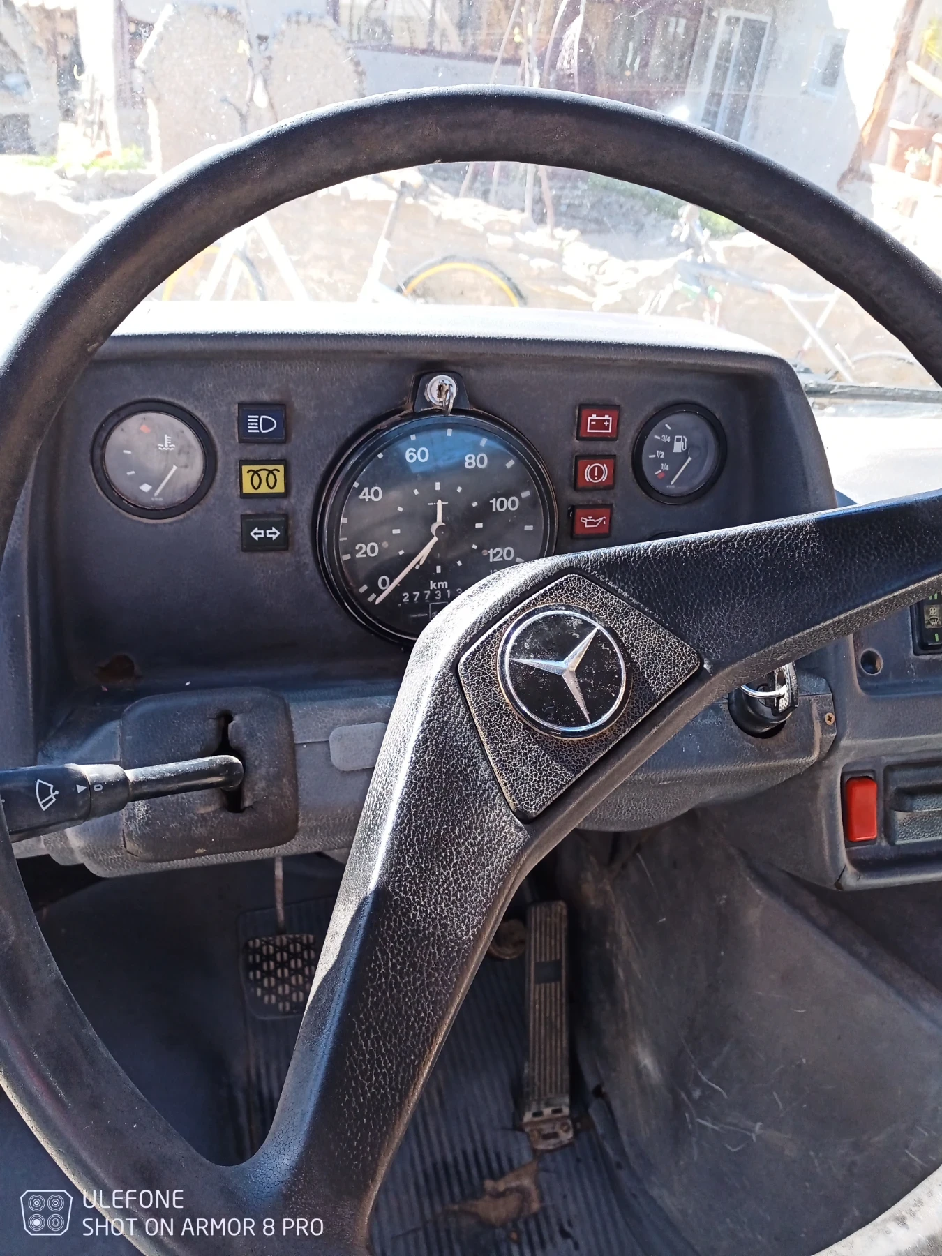 Mercedes-Benz 208 D - изображение 7