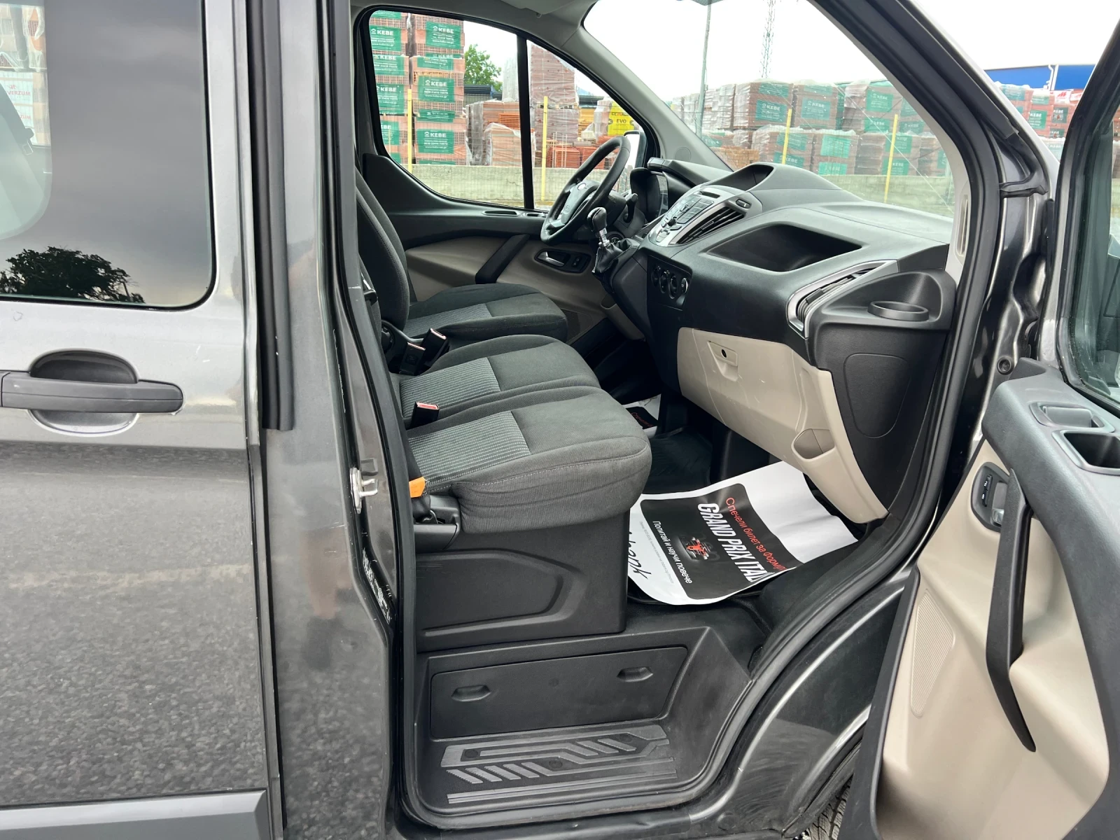 Ford Transit Custom 6 местен/товаропътник, снимка 12 - Бусове и автобуси - 55219457