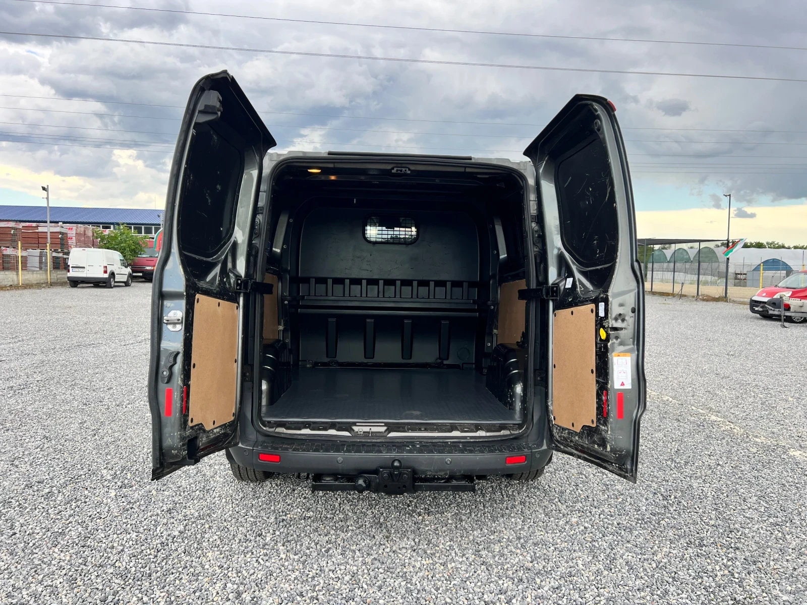 Ford Transit Custom 6 местен/товаропътник, снимка 14 - Бусове и автобуси - 55219457