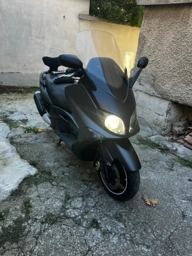 Снимка Yamaha T-max