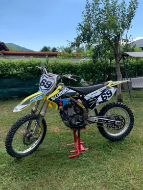     Suzuki Rmz