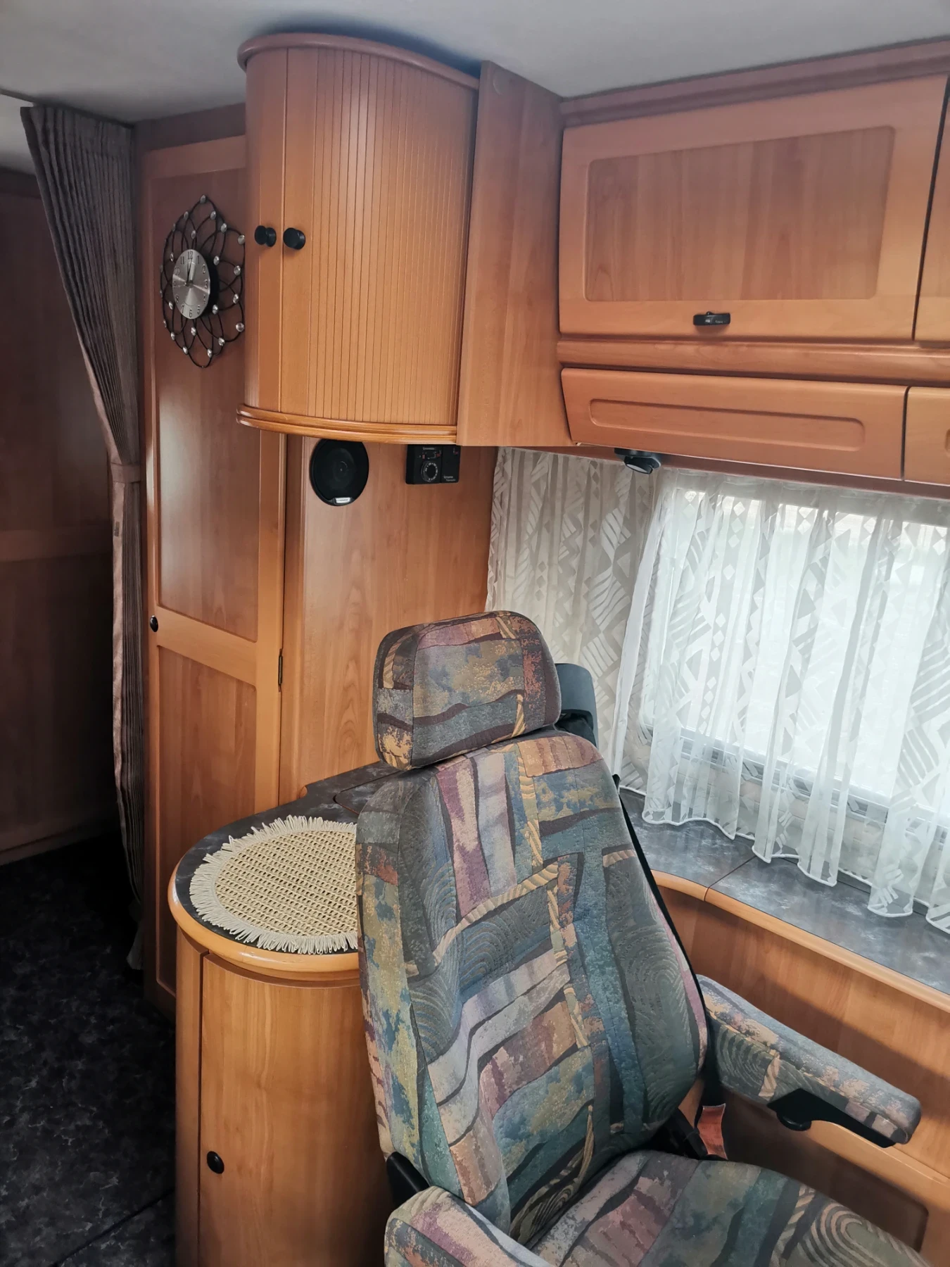 Кемпер HYMER / ERIBA Tramp 654 - изображение 8