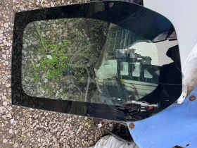 Citroen Berlingo 2022г пътническо задно ляво стъкло на панела, снимка 1