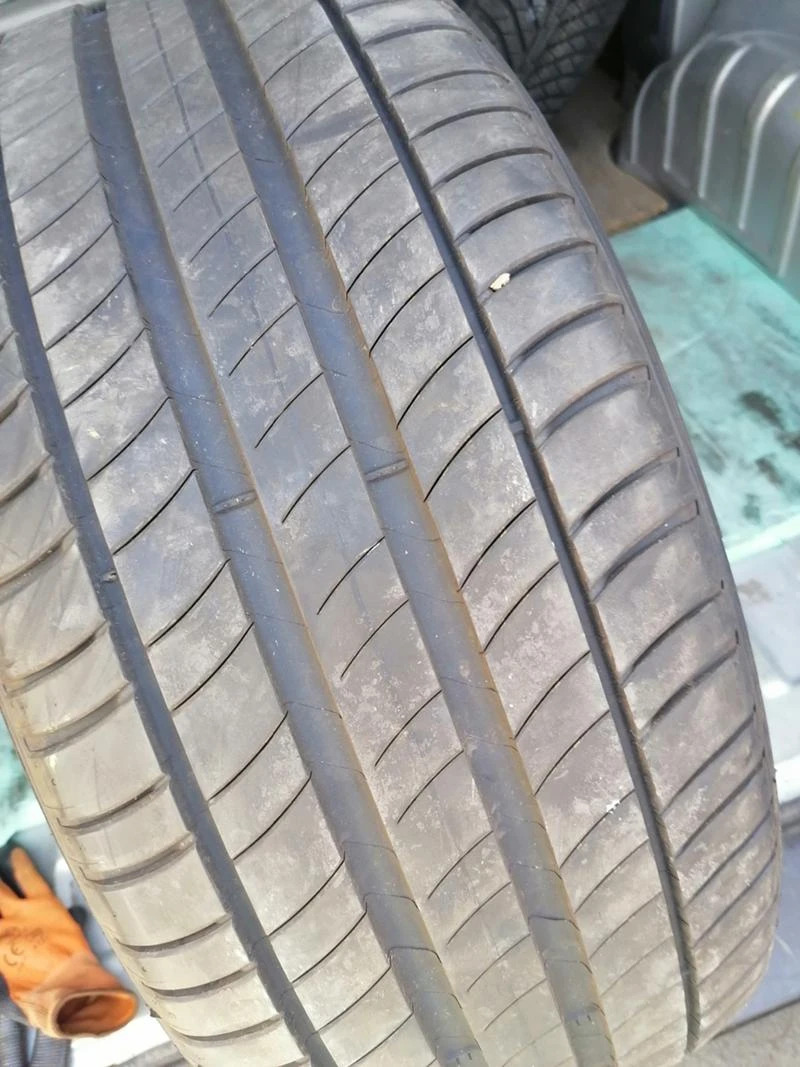 Гуми Летни 245/45R18, снимка 3 - Гуми и джанти - 29598037