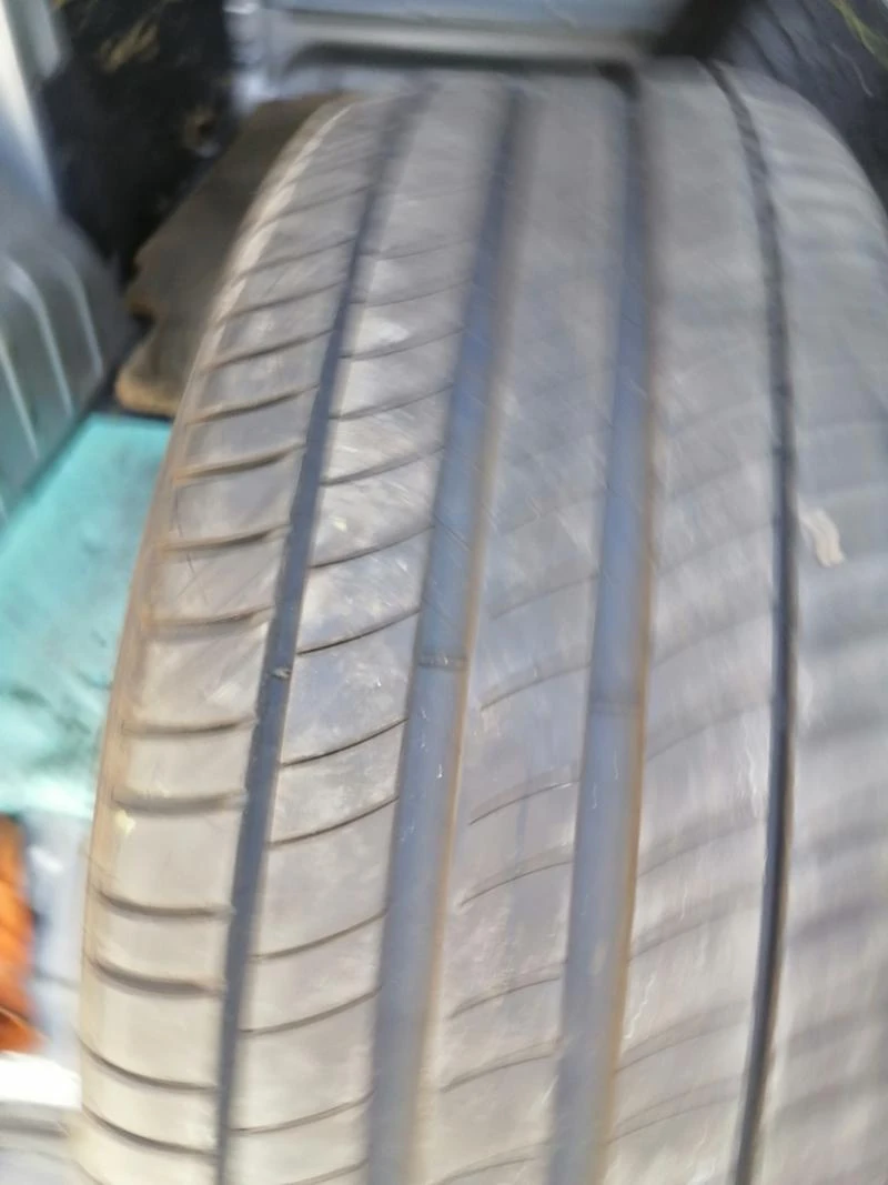 Гуми Летни 245/45R18, снимка 4 - Гуми и джанти - 29598037