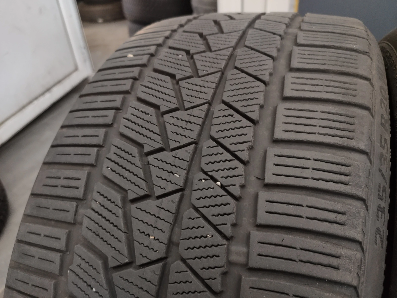  235/35R20 | Mobile.bg   3