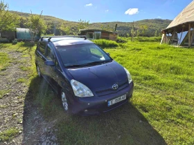 Toyota Corolla verso, снимка 7