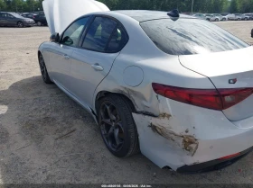 Alfa Romeo Giulia 2.0l Ti Sport Awd, снимка 12