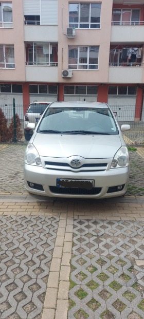 Toyota Corolla verso, снимка 1 - Автомобили и джипове - 45870610