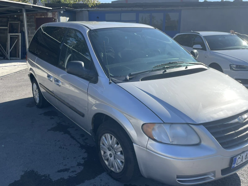 Chrysler Voyager Town and Country, снимка 4 - Автомобили и джипове - 47756927