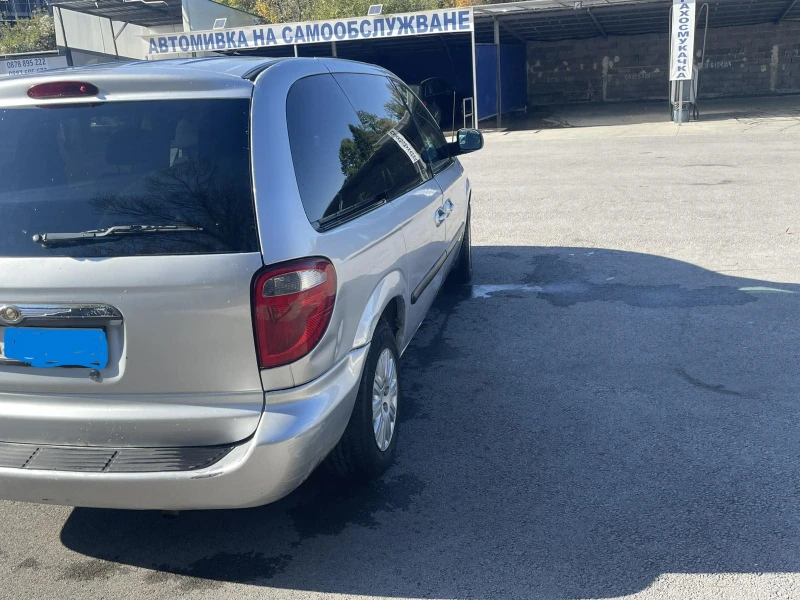 Chrysler Voyager Town and Country, снимка 2 - Автомобили и джипове - 47756927