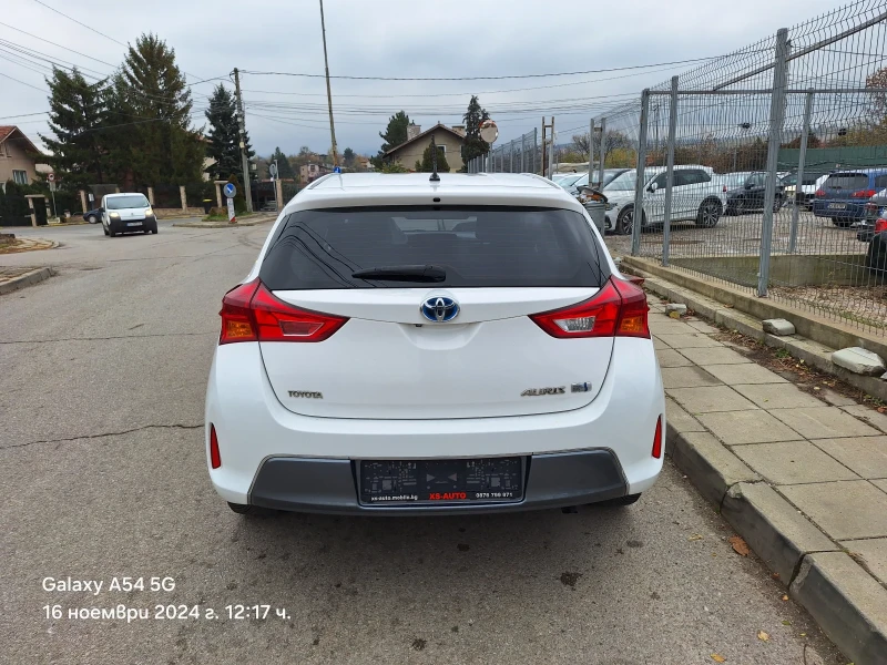 Toyota Auris 1.8 HYBRID EURO 5B, снимка 6 - Автомобили и джипове - 47989184