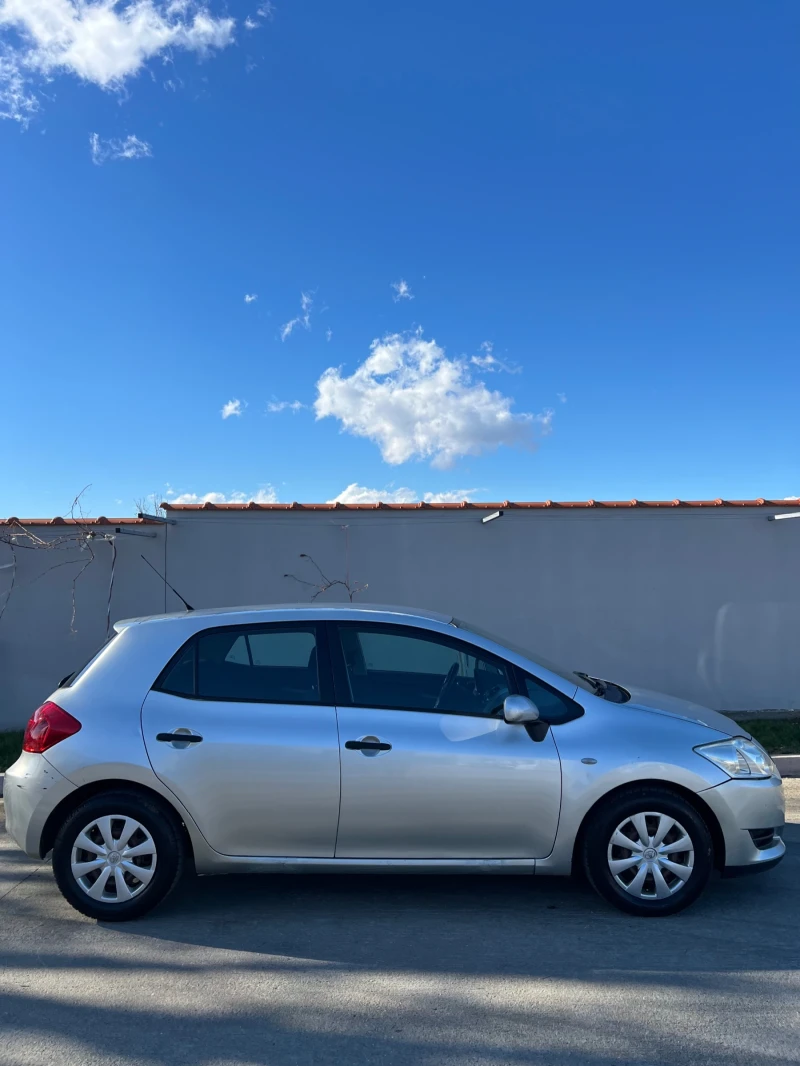 Toyota Auris * ГАЗ* КСЕНОН* , снимка 3 - Автомобили и джипове - 48104036