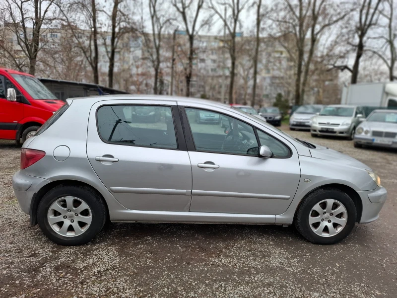 Peugeot 307 1.6i * КЛИМАТИК * РЕГИСТРИРАН * , снимка 4 - Автомобили и джипове - 48653358