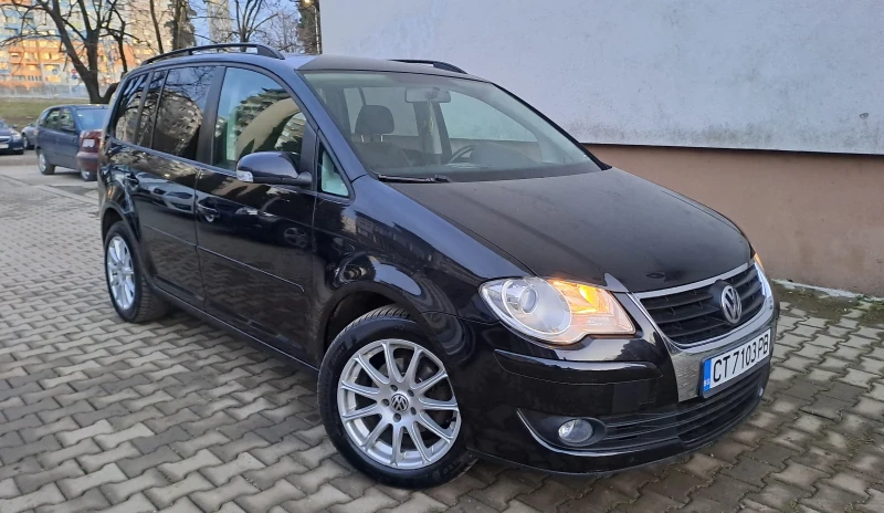 VW Touran 2.0 109к.с. CNG/ 2009г., снимка 2 - Автомобили и джипове - 48758527