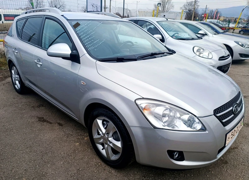 Kia Ceed 1.6i/LIMITED , снимка 3 - Автомобили и джипове - 49242163