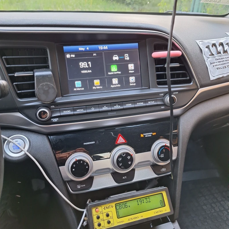 Hyundai Elantra, снимка 6 - Автомобили и джипове - 52330503