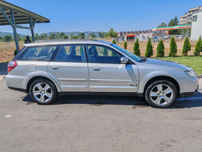 Subaru Outback, снимка 4 - Автомобили и джипове - 52794722