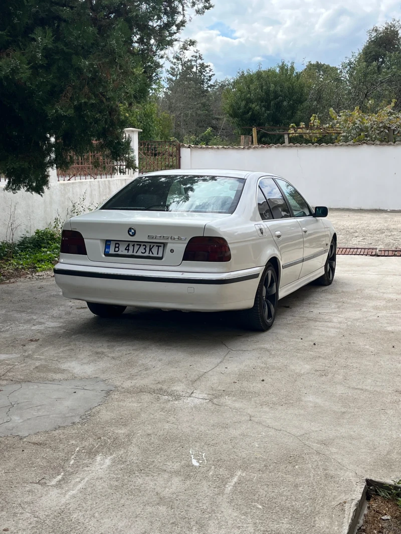 BMW 525 TDS, снимка 3 - Автомобили и джипове - 51854917