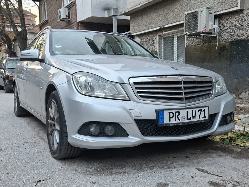 Mercedes-Benz C 200, снимка 2 - Автомобили и джипове - 52645932