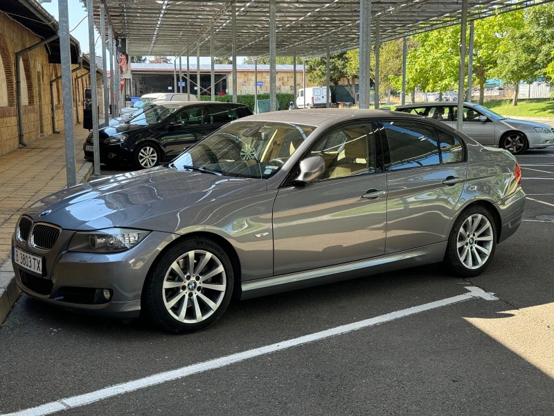 BMW 330 xDrive, снимка 2 - Автомобили и джипове - 52690035