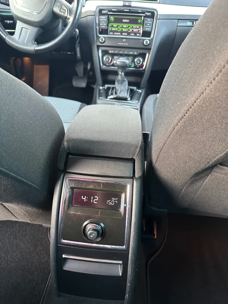 Skoda Superb 2.0 /170 кс., снимка 13 - Автомобили и джипове - 52969697