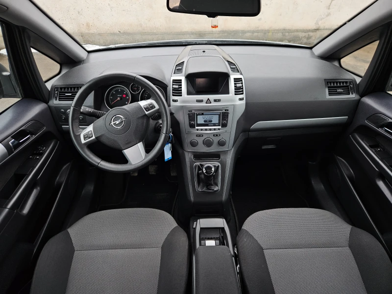 Opel Zafira 1.7CDTI 7 МЕСТА, снимка 14 - Автомобили и джипове - 53455090