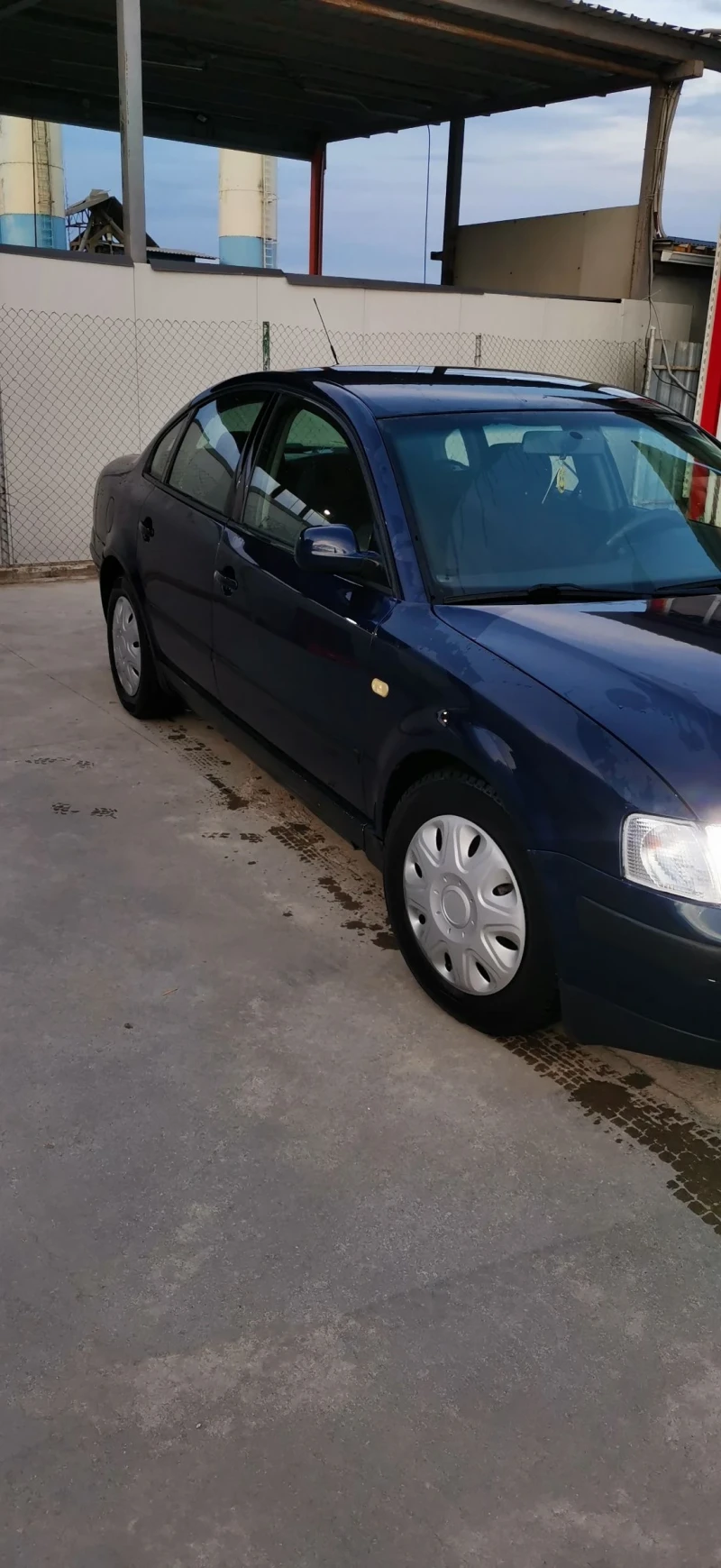 VW Passat 1.9 tdi 110kc 4x4, снимка 4 - Автомобили и джипове - 53539171