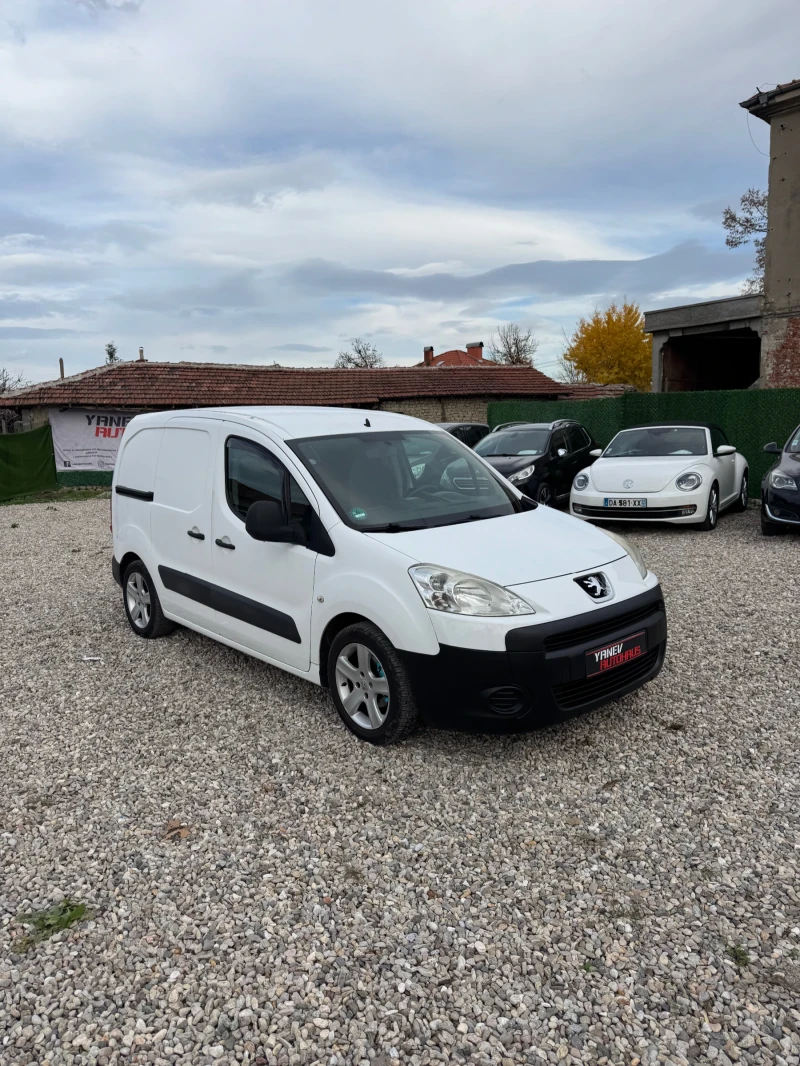 Peugeot Partner 1.6HDi / Темпомат / Обслужена / N1 - 7900 лв. / 4039.21 € - 68161095 1