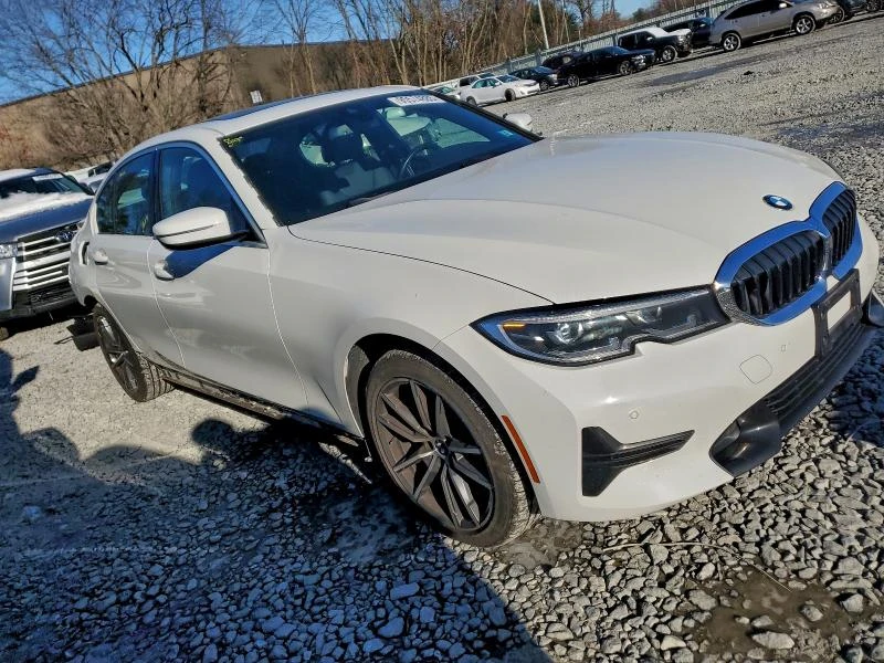 BMW 330 2.0L 4 All wheel drive, снимка 8 - Автомобили и джипове - 52801938