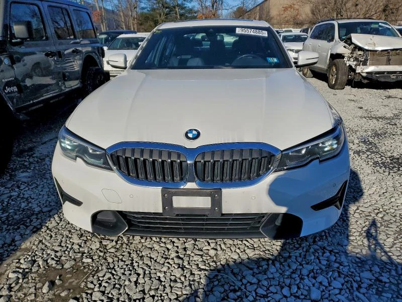 BMW 330 2.0L 4 All wheel drive, снимка 9 - Автомобили и джипове - 52801938