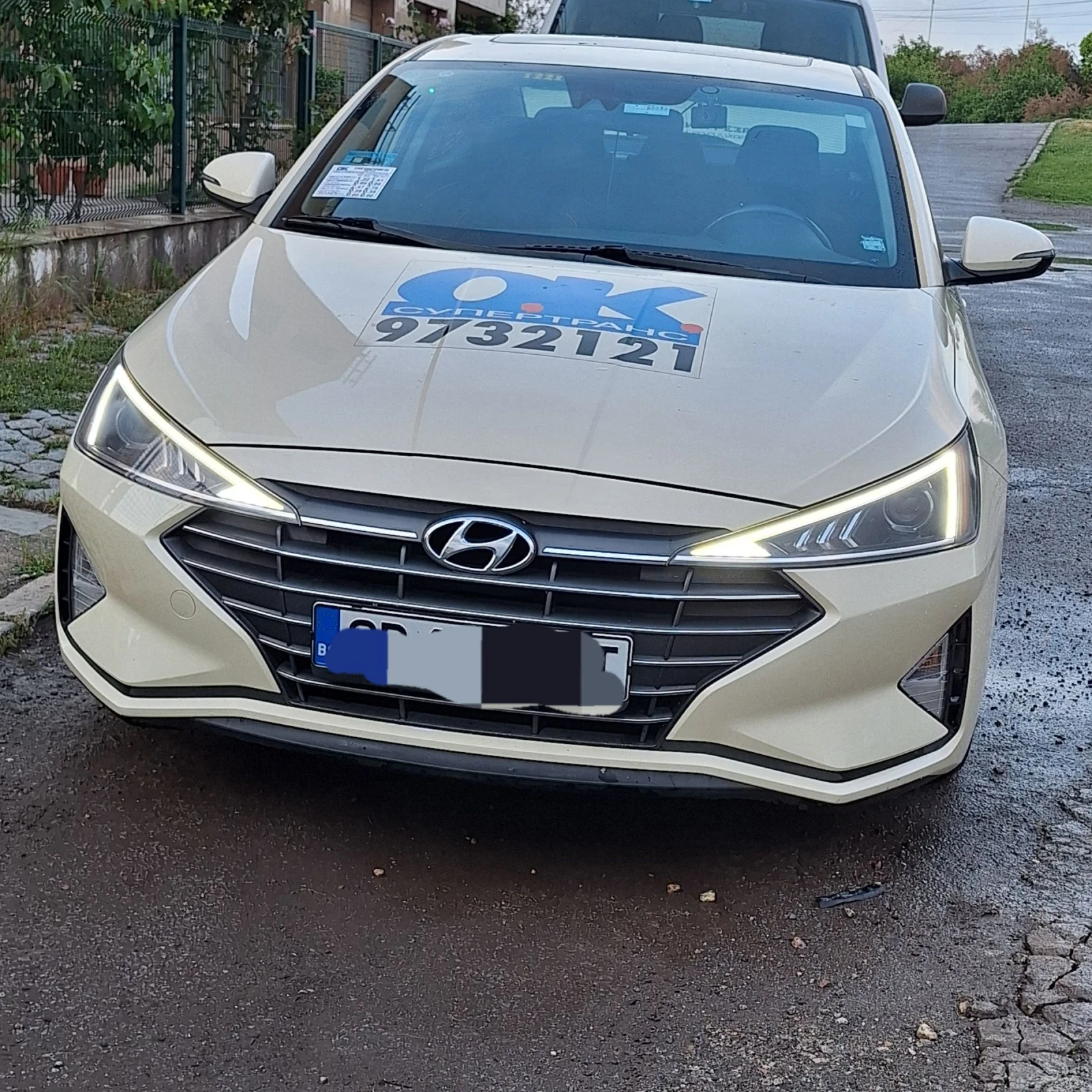 Hyundai Elantra, снимка 1