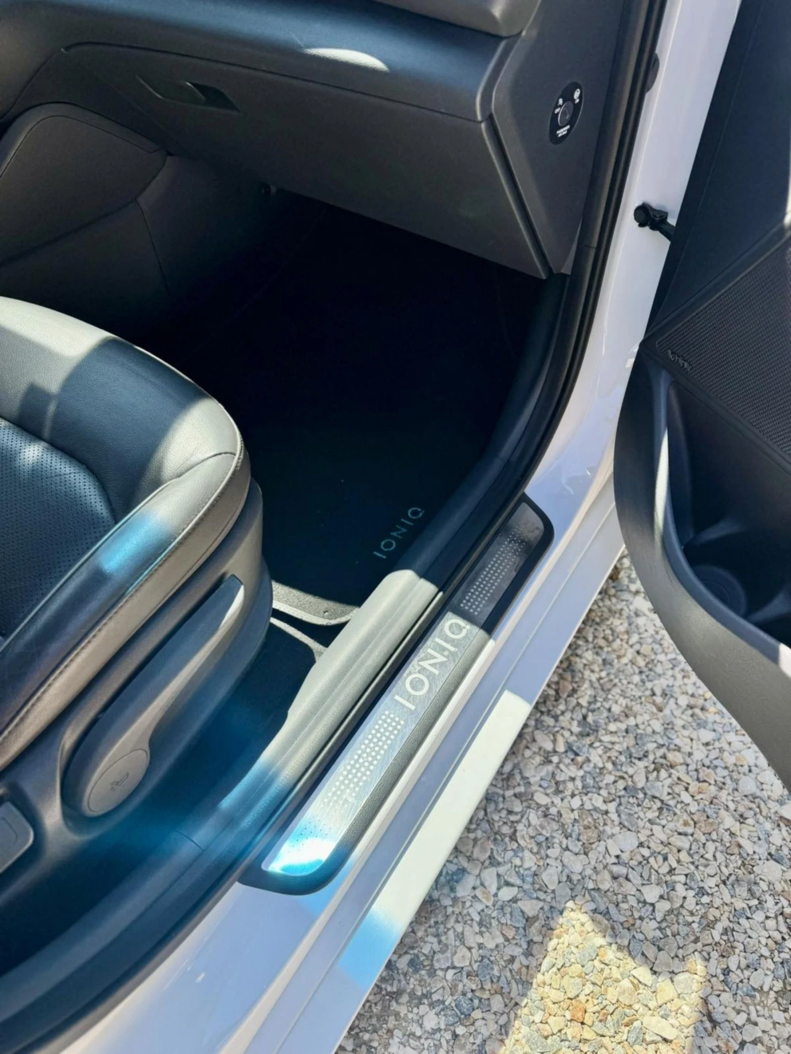 Hyundai Ioniq 1.6 GDI Hybrid Premium Facelift - изображение 8