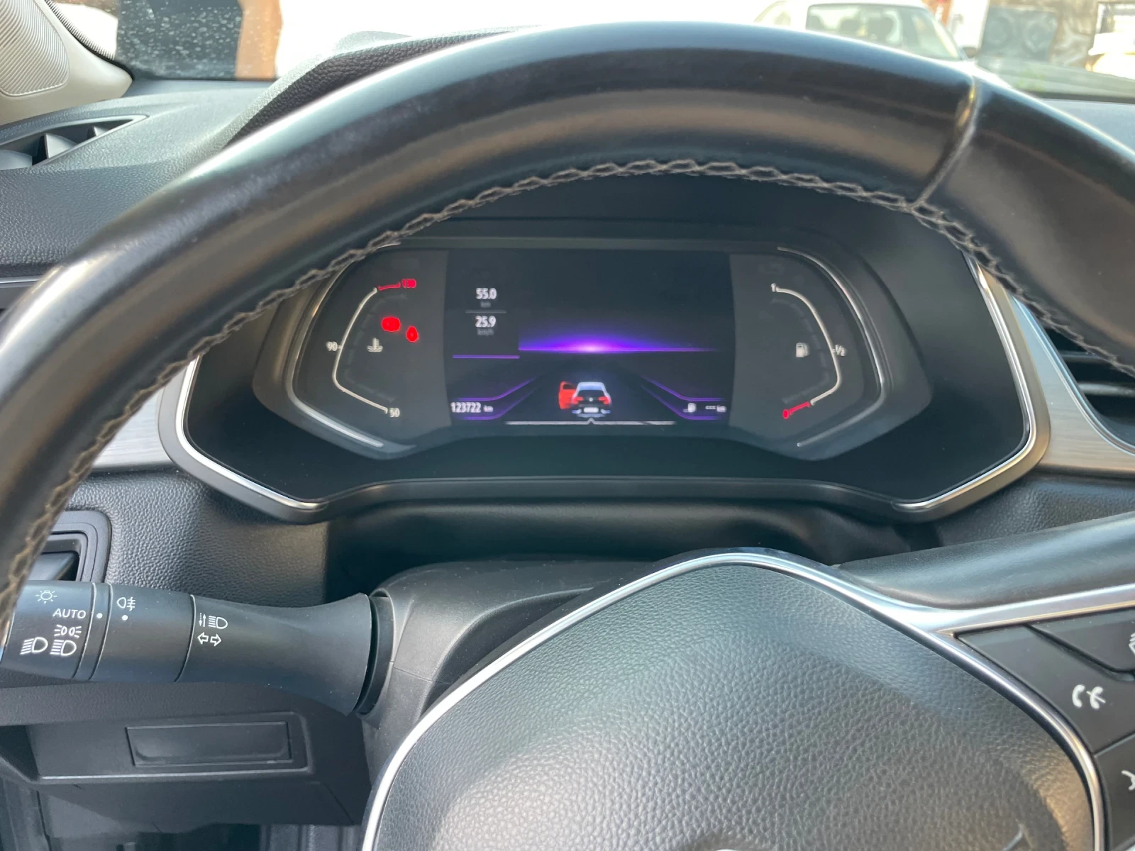 Renault Captur Blue dCi 8V 115 CV Intens EURO 6D - изображение 9