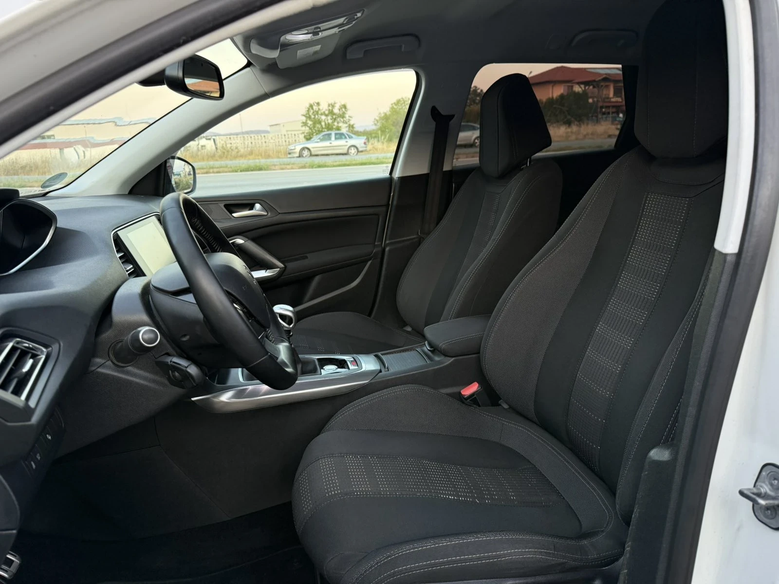 Peugeot 308 2.0HDI, ALLURE  - изображение 9